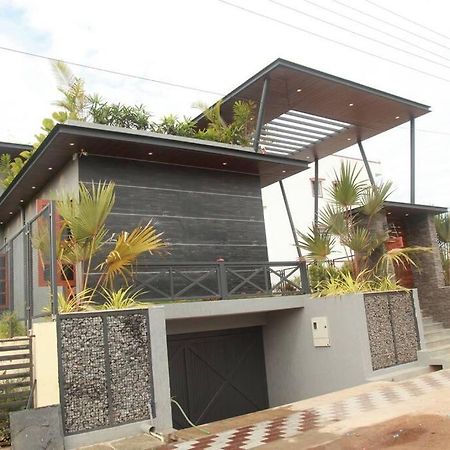 Varaa Villa Mysore Ngoại thất bức ảnh