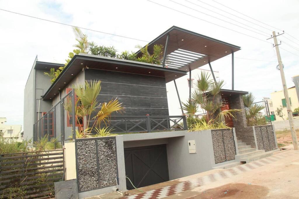 Varaa Villa Mysore Ngoại thất bức ảnh